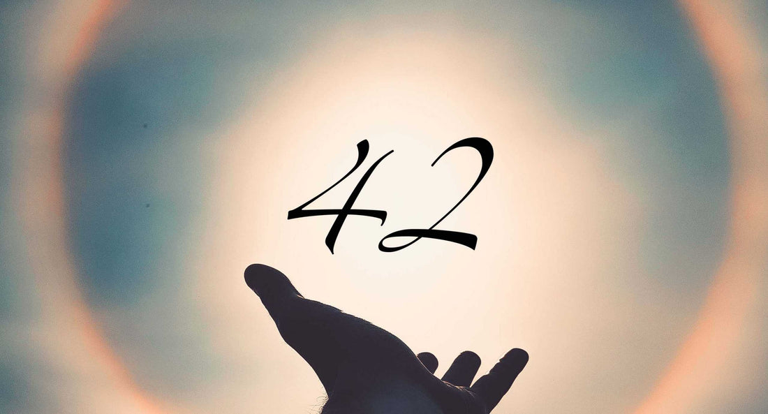 Le Chiffre 42 en Numérologie : sa signification en amour, au travail, en astrologie, en ésotérisme, en mathématique, ses symboles et son message angélique ! On vous dit tout…