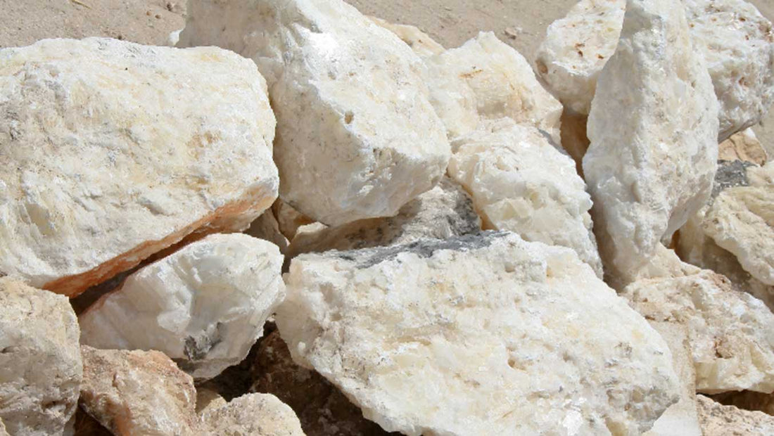 Découverte de la pierre albâtre : Origine, histoire et vertus