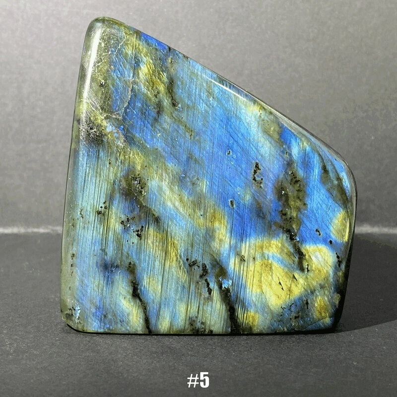Bloc de Labradorite Poli (qualité supérieure)