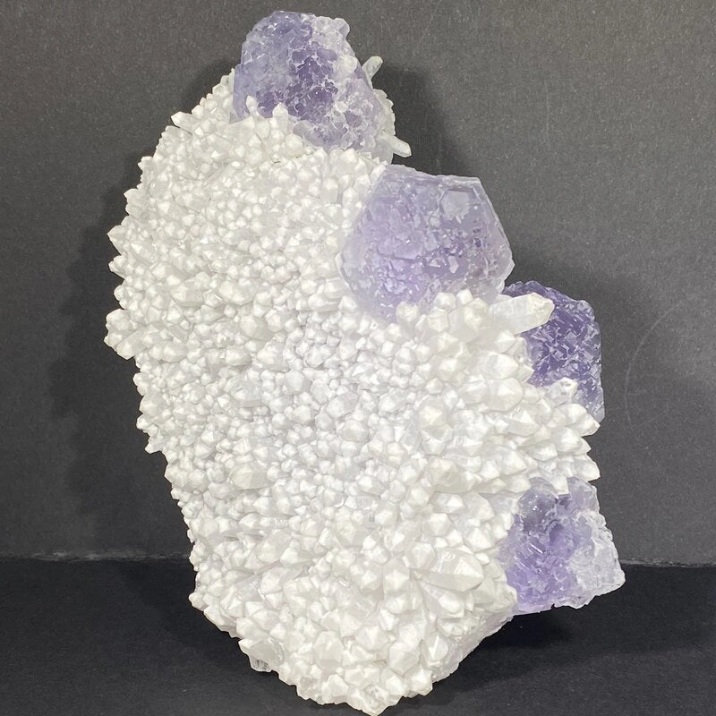 Fluorite Violette sur du Quartz Bougie (Pièce Unique)