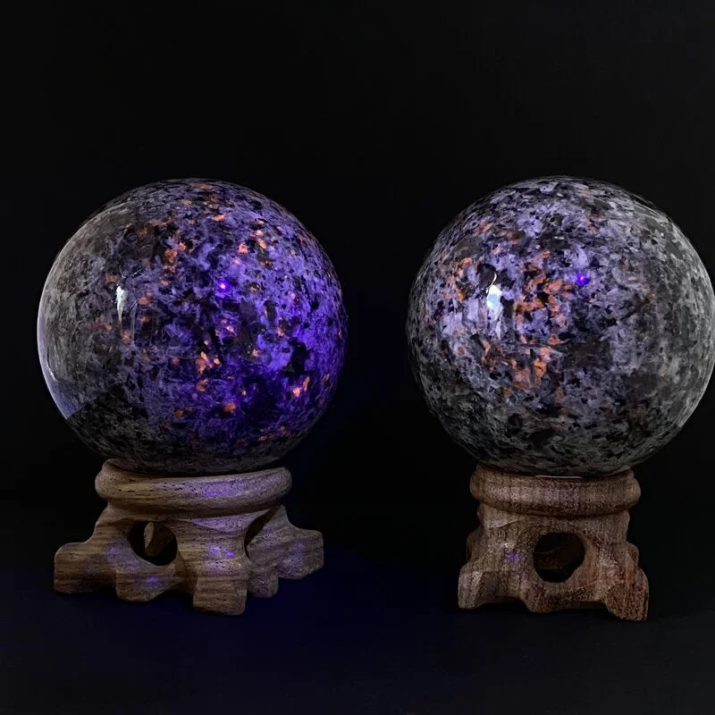 Sphère Yooperlite réactive aux UV