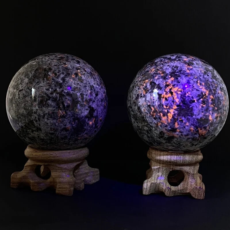 Sphère Yooperlite réactive aux UV