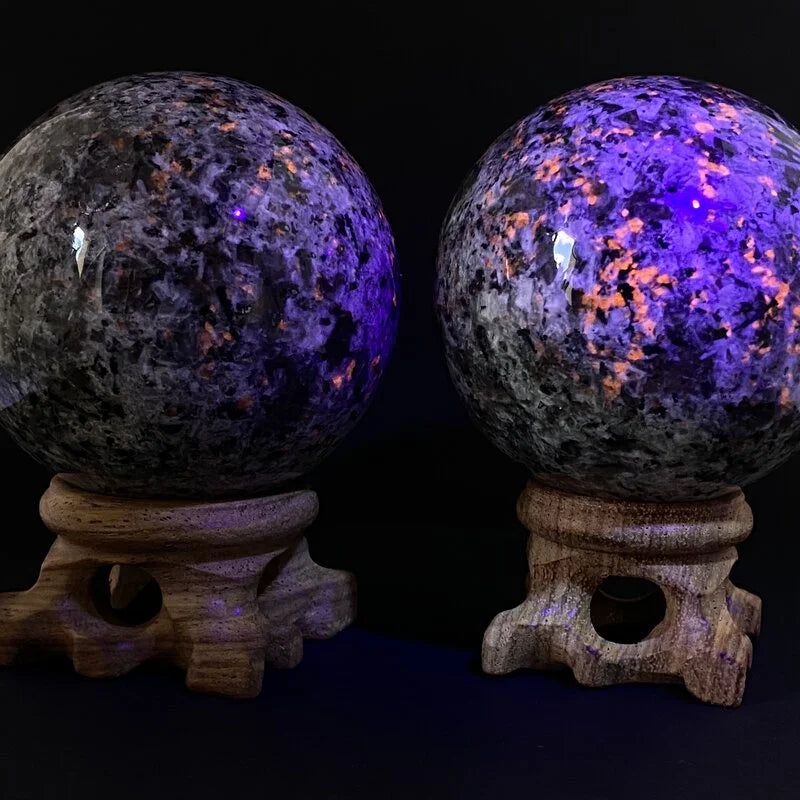 Sphère Yooperlite réactive aux UV