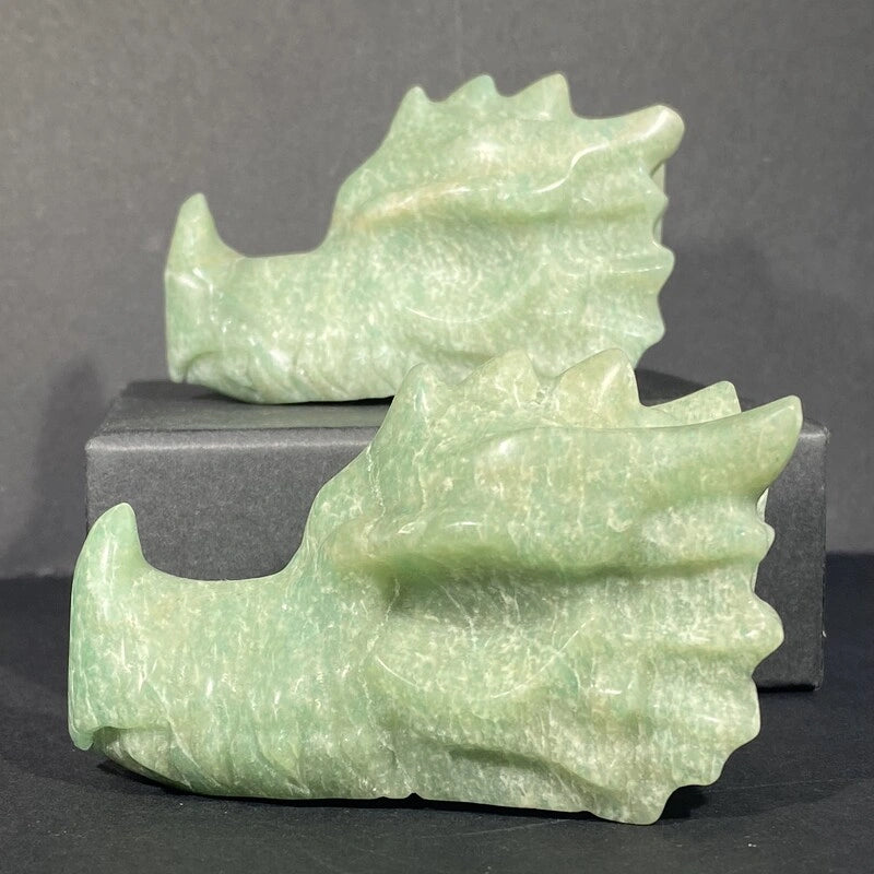 Tête de Dragon en Pierres Naturelles