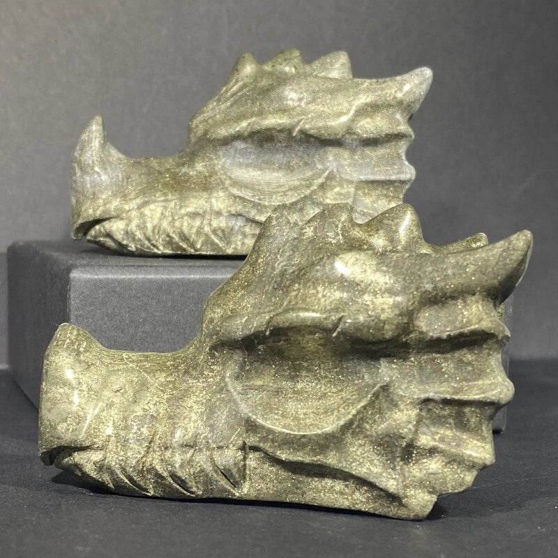 Tête de Dragon en Pierres Naturelles