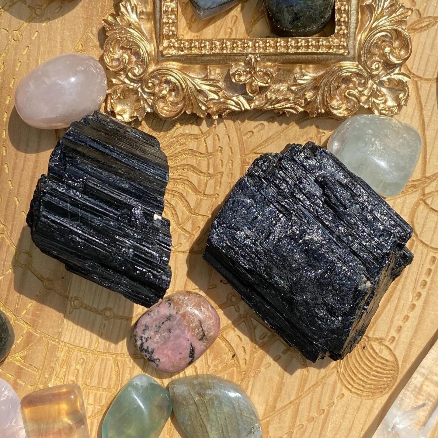 Tourmaline Noire Brute Fibreuse (Grande)