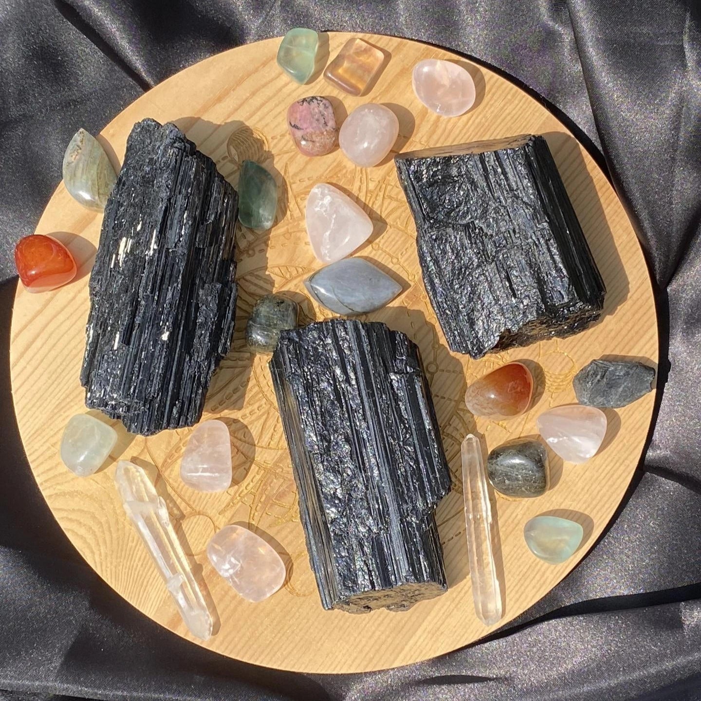 Tourmaline Noire Brute Fibreuse (Grande)