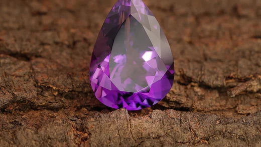 La pierre kunzite, son histoire, son origine et sa composition, ses propriétés et ses vertus en lithothérapie