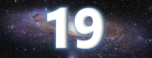 Le Chiffre 19 en Numérologie : sa signification en amour, au travail, en astrologie, en ésotérisme, en mathématique, ses symboles et son message angélique ! On vous dit tout…