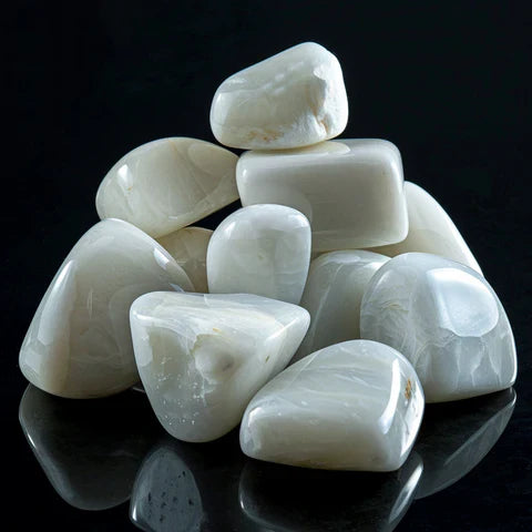La pierre jade blanc, son histoire, son origine et sa compsition, ses propriétés et ses vertus en lithothérapie