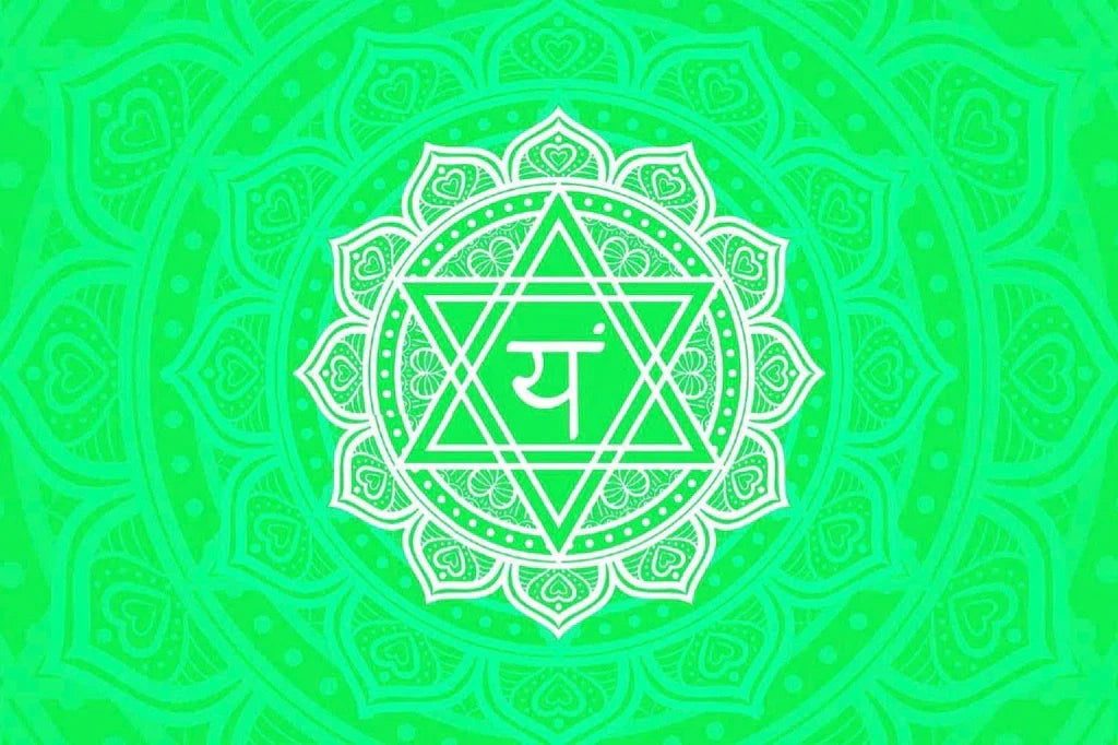 Chakra du Cœur (Anahata): symbole, signification, activation et les pierres associées