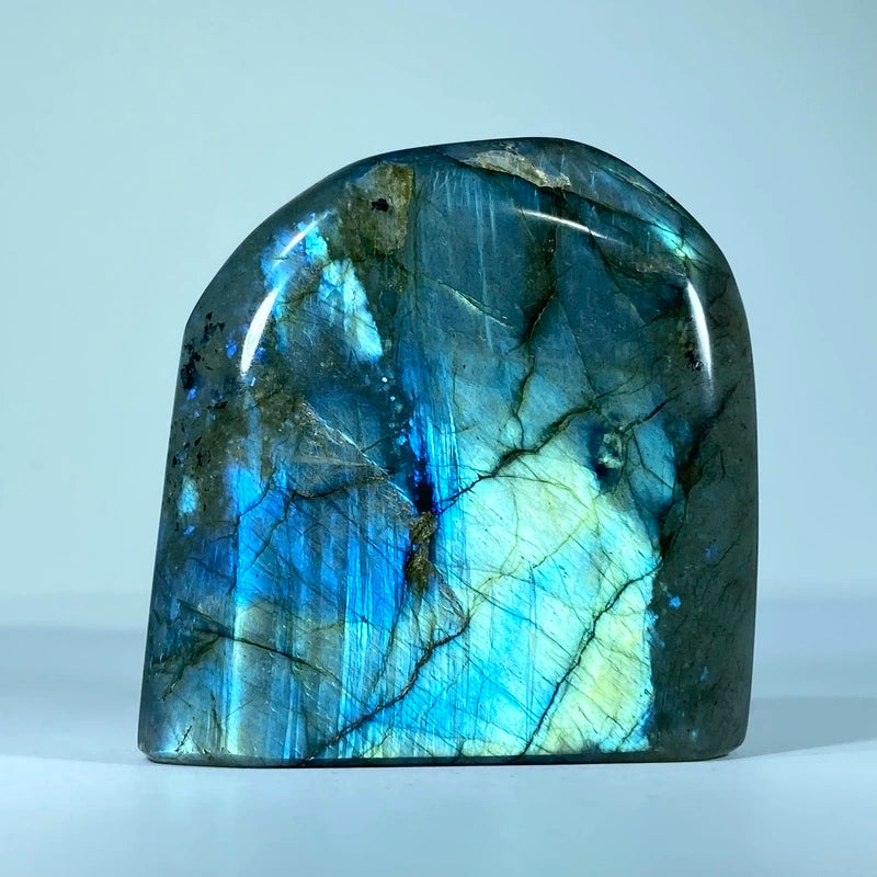 Bloc de Labradorite Poli (qualité supérieure)