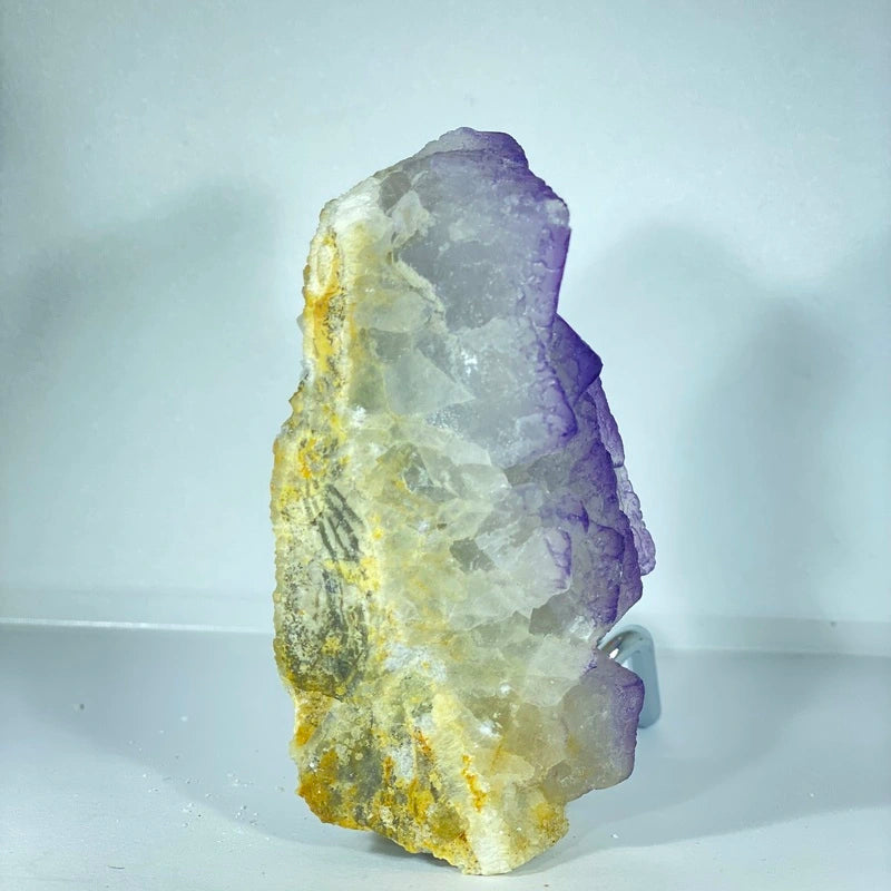 Fluorite Violette Brute sur Cristaux (227gr)