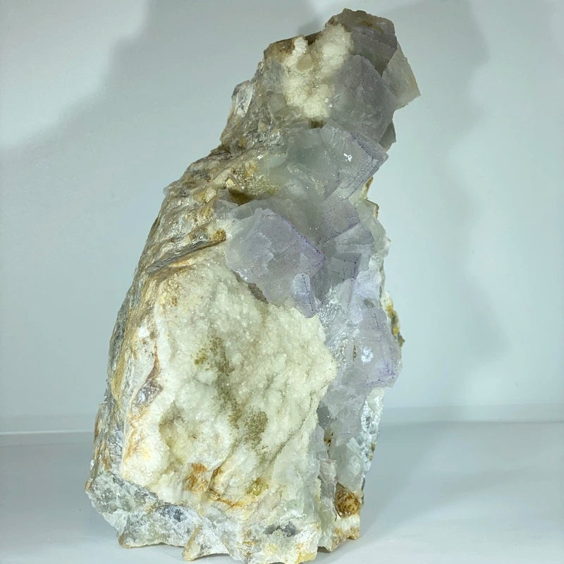 Fluorite Violette Brute sur Cristaux (1618gr)