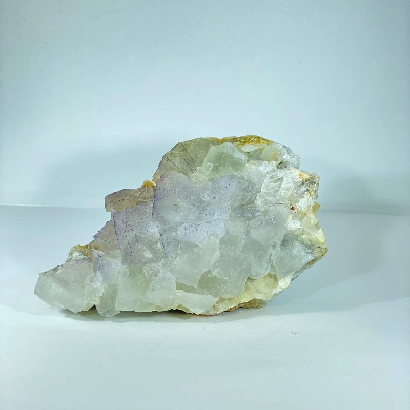 Fluorite Violette Brute sur Cristaux (407gr)