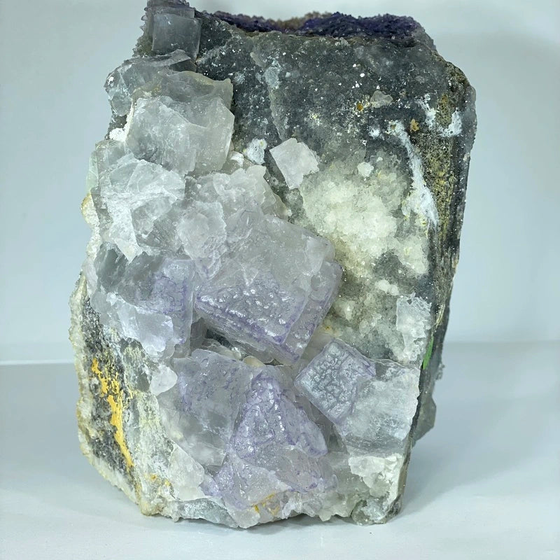 Fluorite Violette Brute sur Cristaux (1393gr)