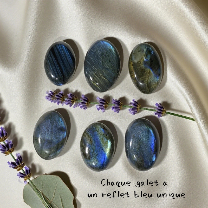 Galet Labradorite Pièce Unique – Pierre naturelle de protection et d’intuition