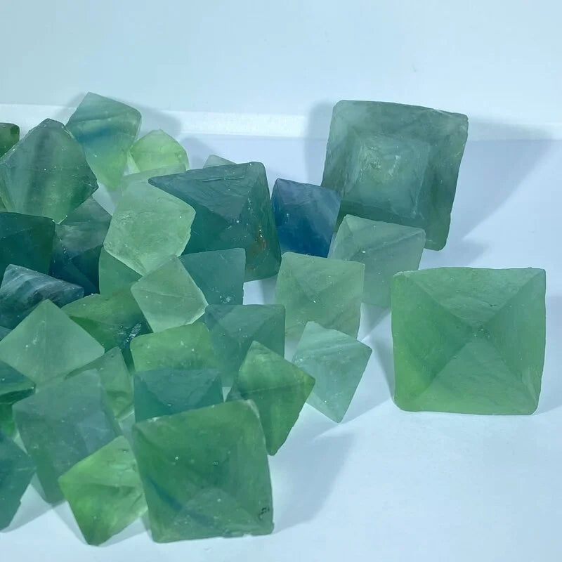 Octaèdre de Fluorite Verte (100gr)