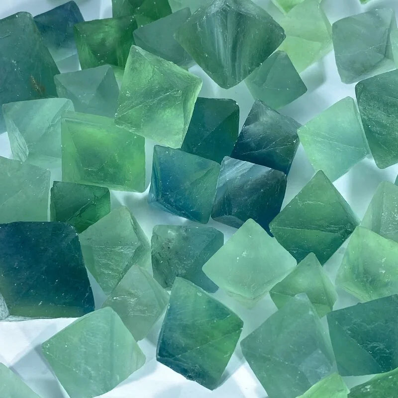 Octaèdre de Fluorite Verte (100gr)