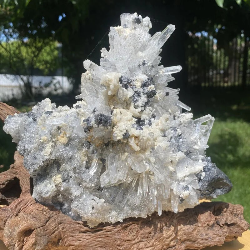 Pierre brute Galène, Cristal de Roche, Calcite et Sphalérite avec support en bois 2800gr (Pièce Rare)