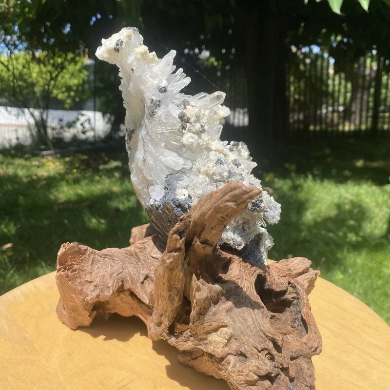 Pierre brute Galène, Cristal de Roche, Calcite et Sphalérite avec support en bois 2800gr (Pièce Rare)