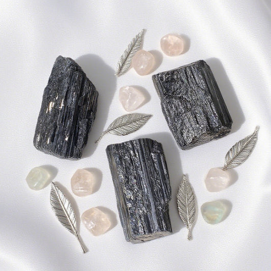 Tourmaline Noire Brute Fibreuse (Grande)