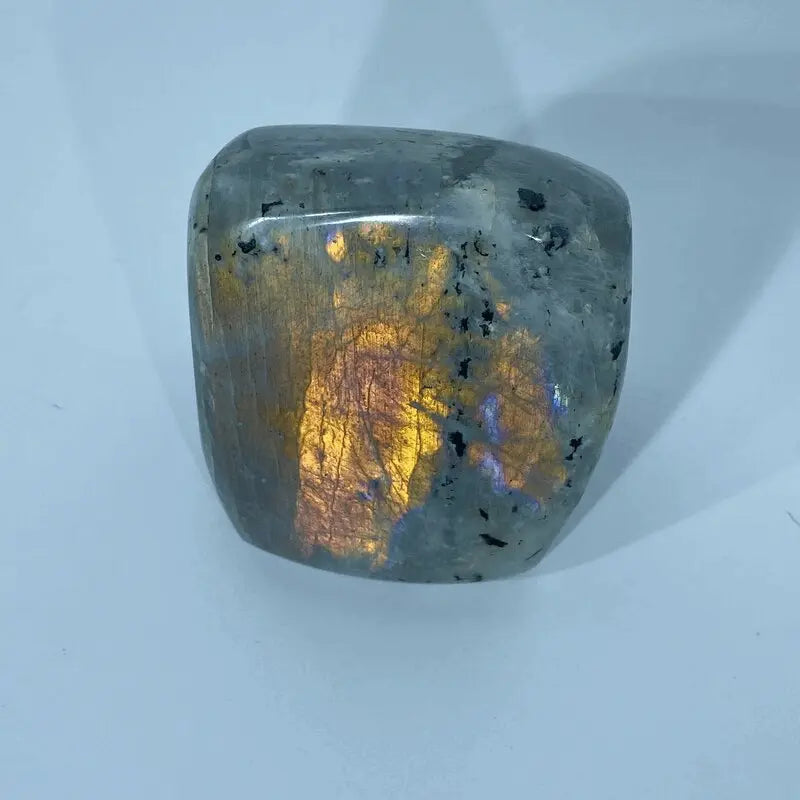 Bloc de Labradorite Violette Poli (qualité supérieure)