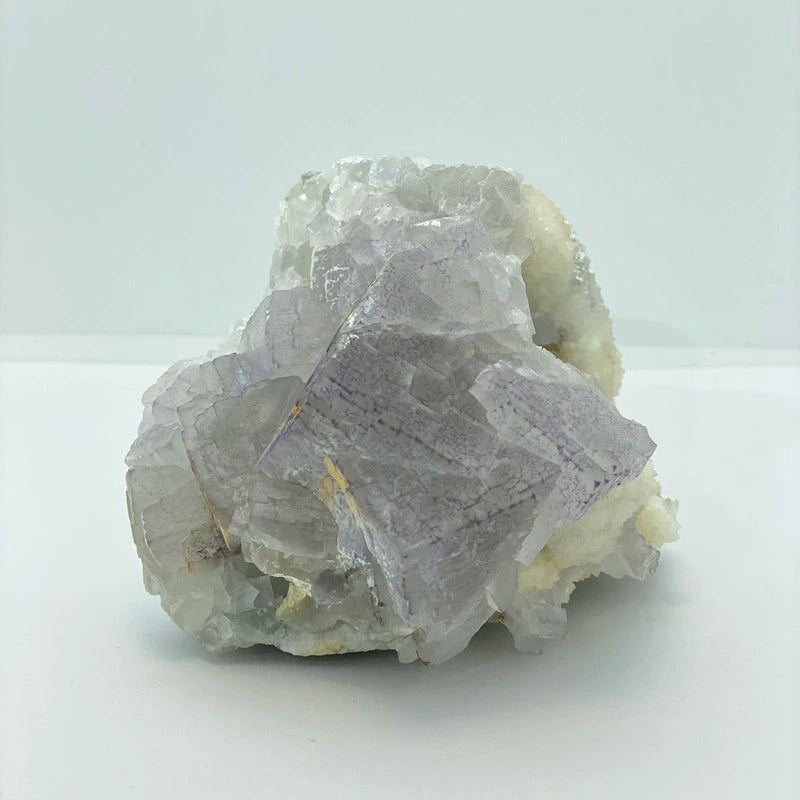 Fluorite Violette Brute sur Cristaux (498gr)