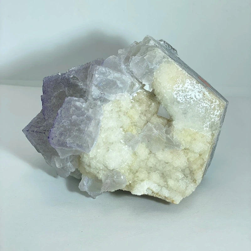 Fluorite Violette Brute sur Cristaux (498gr)