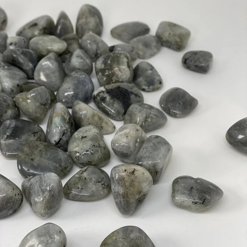 Labradorite Grise Pierre Roulée (100gr)